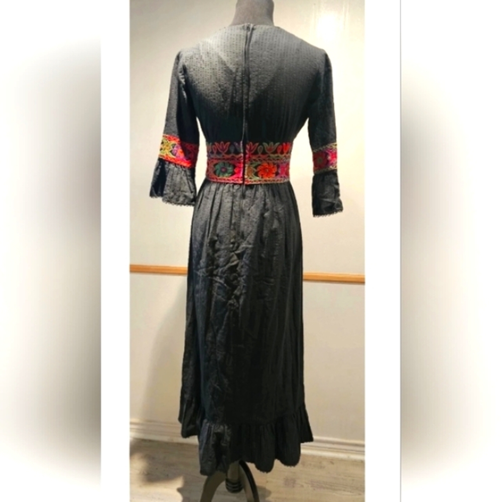 Vintage Ruth Norman Gay Gibson Black Ruffle Maxi Dress Color Embroidery Trim S/M